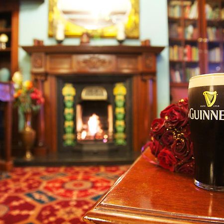 Woodenbridge Hotel エクステリア 写真