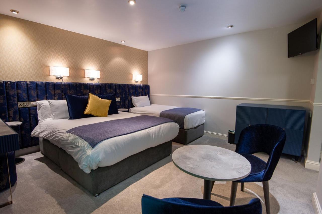 Woodenbridge Hotel エクステリア 写真
