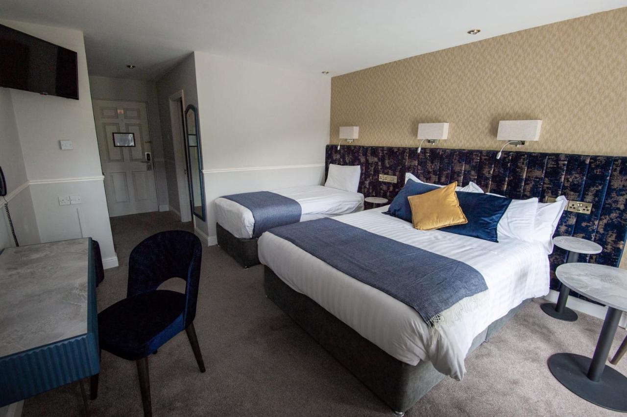 Woodenbridge Hotel エクステリア 写真