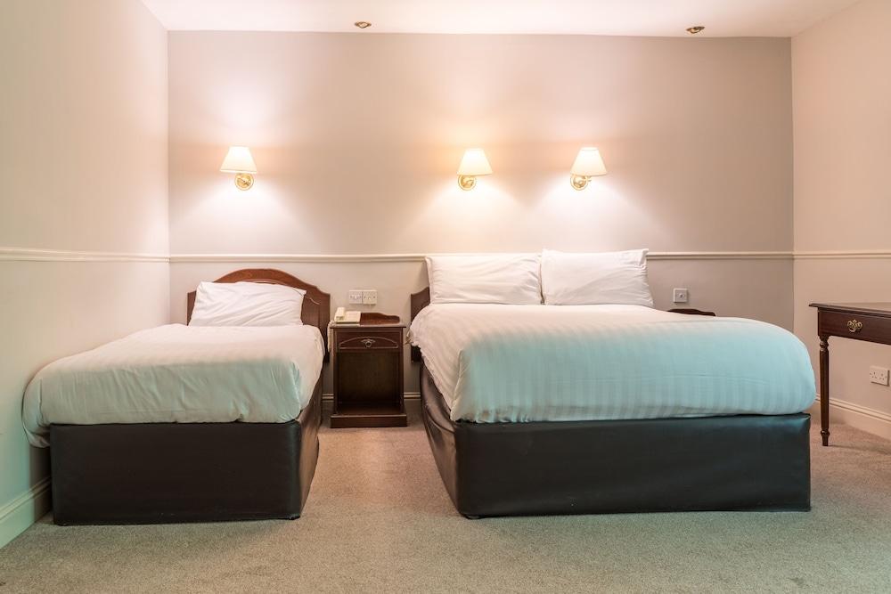 Woodenbridge Hotel エクステリア 写真