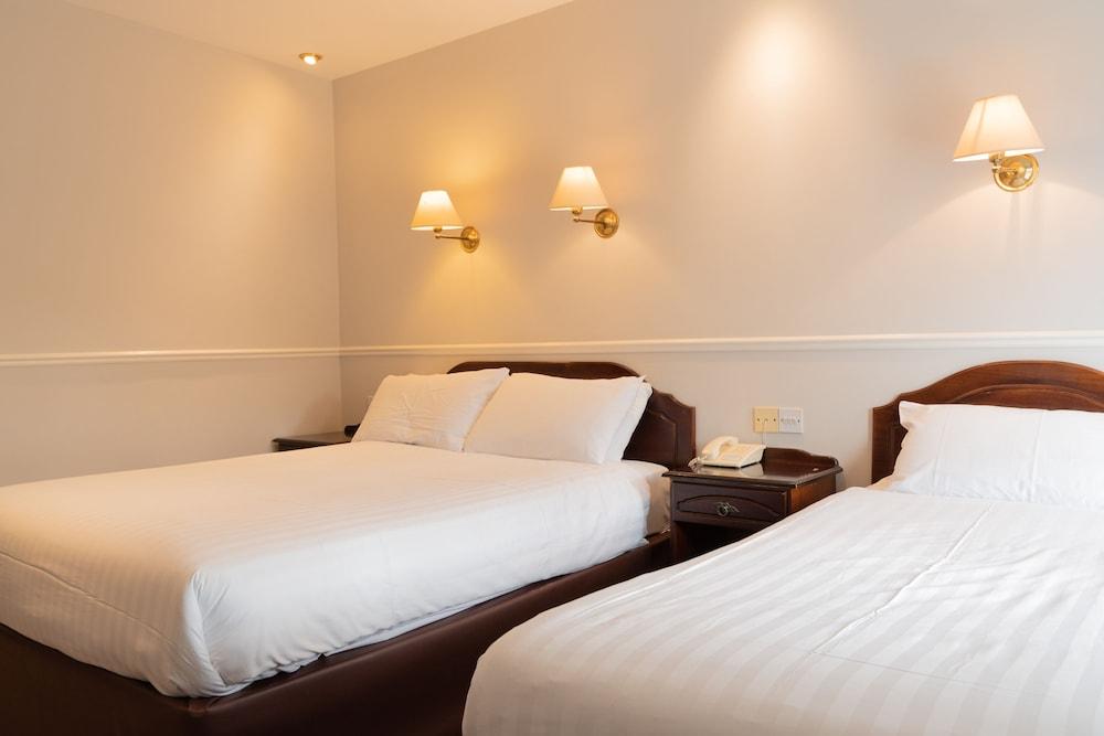 Woodenbridge Hotel エクステリア 写真