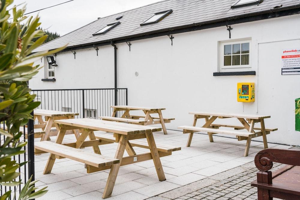 Woodenbridge Hotel エクステリア 写真